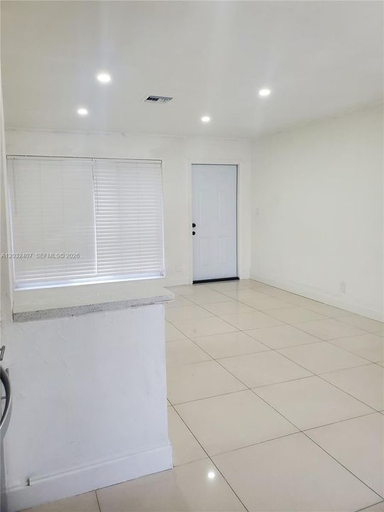 For Sale: $470,000 (4 beds, 2 baths, 1184 Square Feet)