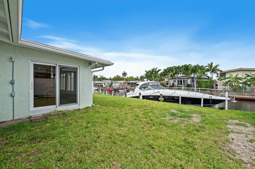 26-web-or-mls-2637-marathon-ln
