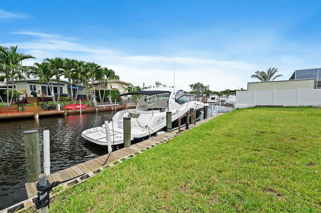 29-web-or-mls-2637-marathon-ln
