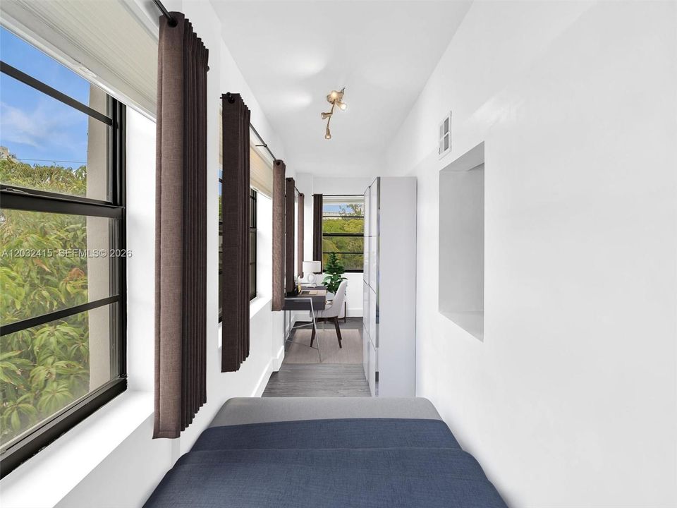 Virtually rendered furnitire and decor - Unit is delivered unfurnished