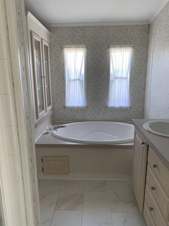 Master Bath 4