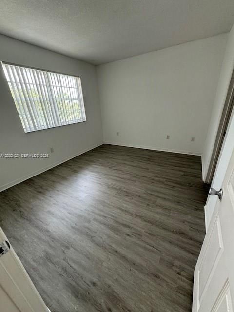 For Rent: $2,400 (2 beds, 2 baths, 1130 Square Feet)