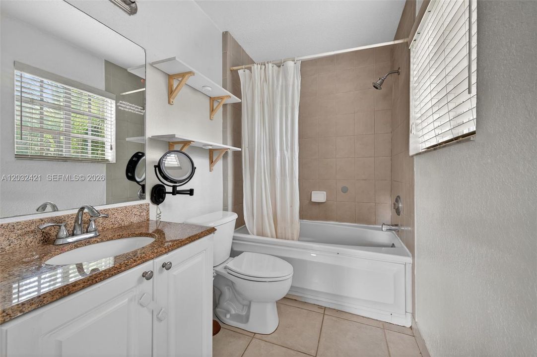 For Rent: $2,650 (2 beds, 2 baths, 1080 Square Feet)