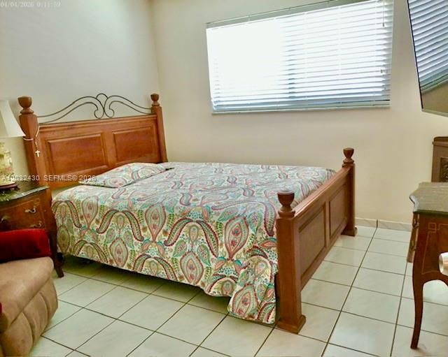 For Sale: $515,000 (3 beds, 2 baths, 1315 Square Feet)