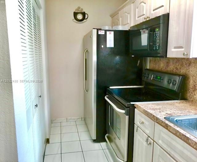For Sale: $515,000 (3 beds, 2 baths, 1315 Square Feet)