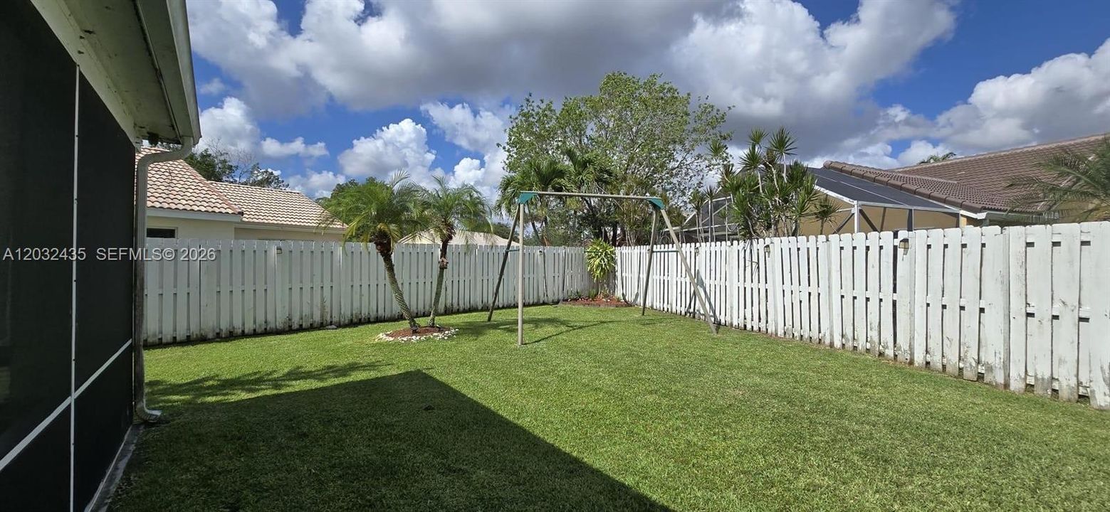 For Sale: $759,000 (4 beds, 2 baths, 1890 Square Feet)