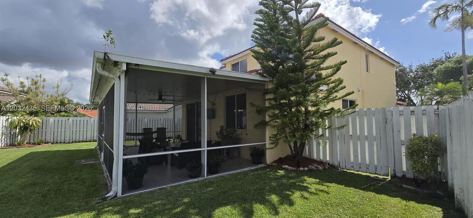 For Sale: $759,000 (4 beds, 2 baths, 1890 Square Feet)