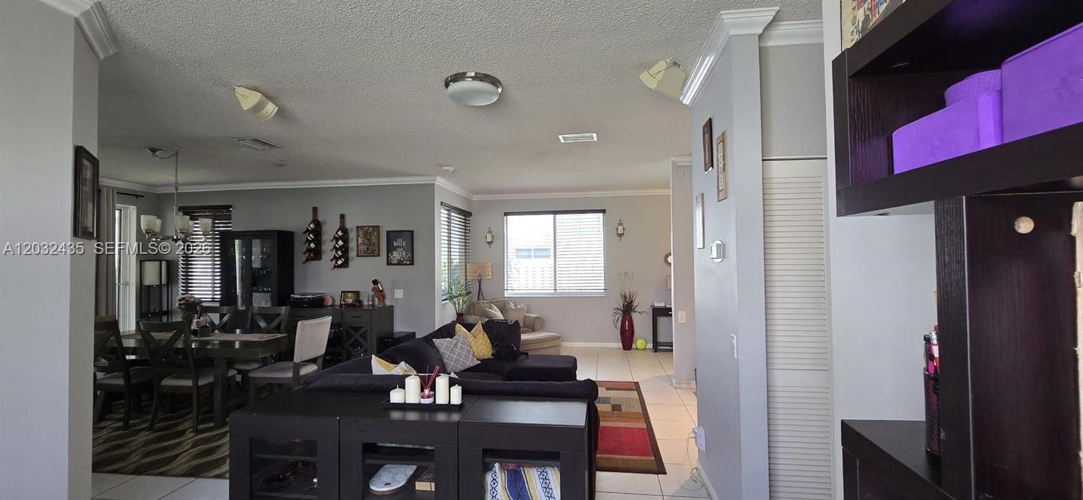 For Sale: $759,000 (4 beds, 2 baths, 1890 Square Feet)