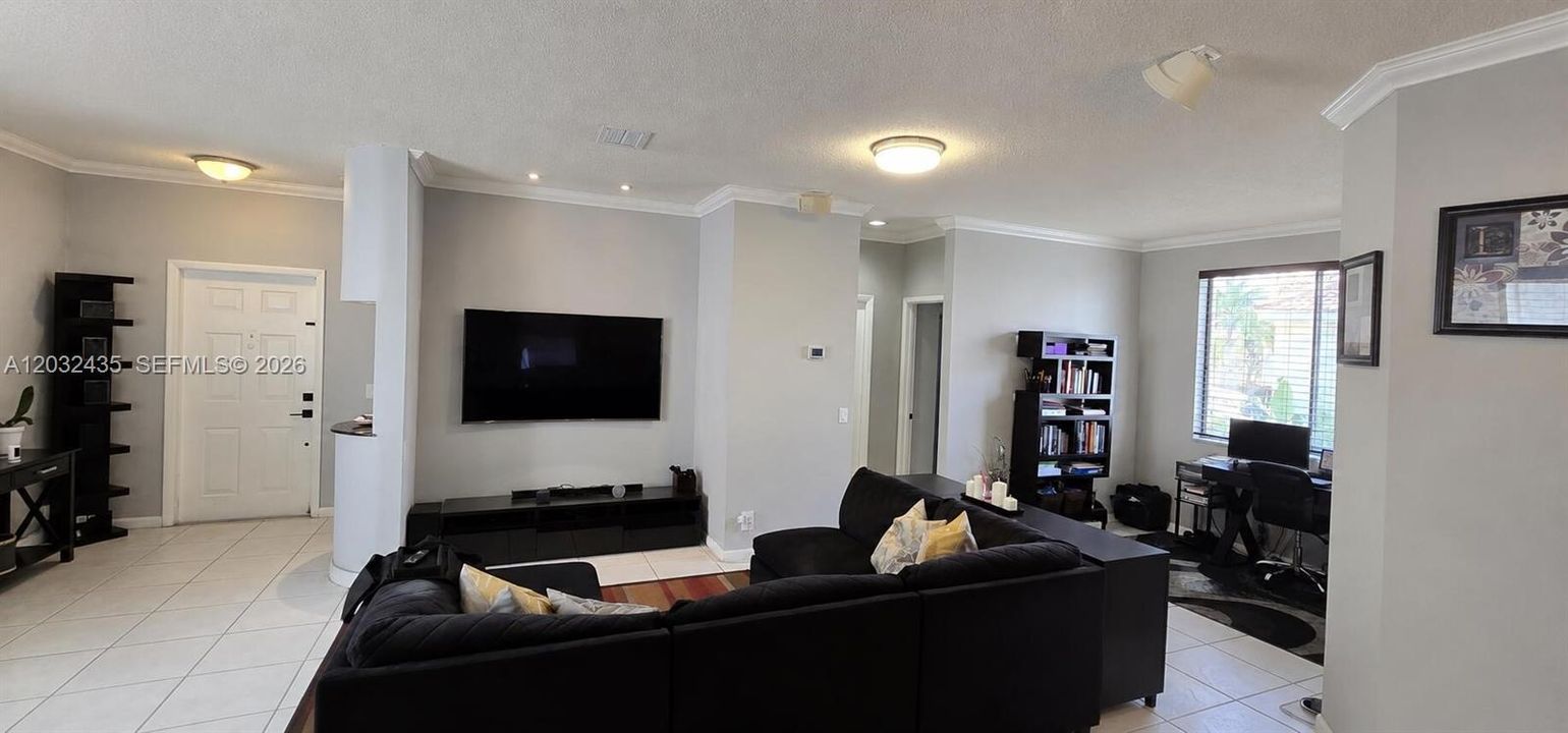 For Sale: $759,000 (4 beds, 2 baths, 1890 Square Feet)