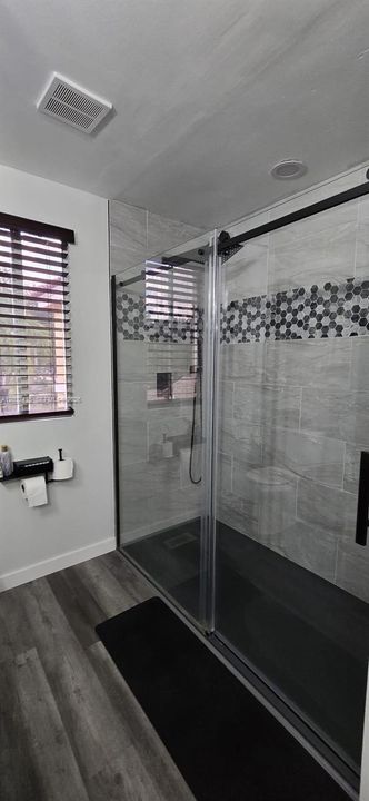 For Sale: $759,000 (4 beds, 2 baths, 1890 Square Feet)