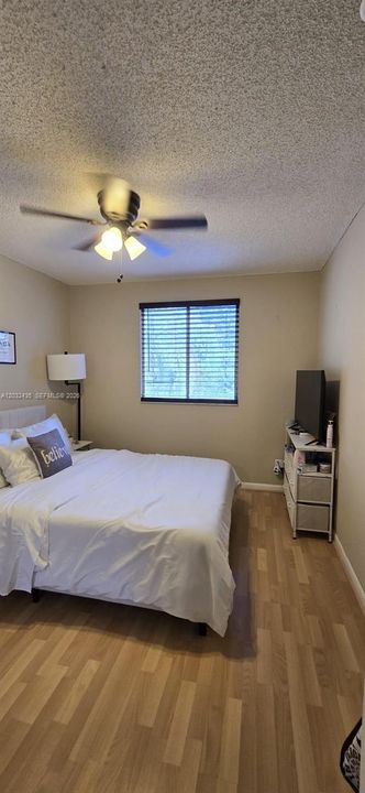 For Sale: $759,000 (4 beds, 2 baths, 1890 Square Feet)