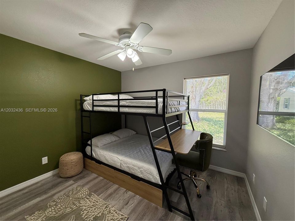 En Venta: $420,000 (3 camas, 2 baños, 1625 Pies cuadrados)