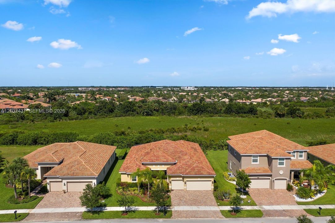 For Sale: $590,000 (4 beds, 3 baths, 3448 Square Feet)