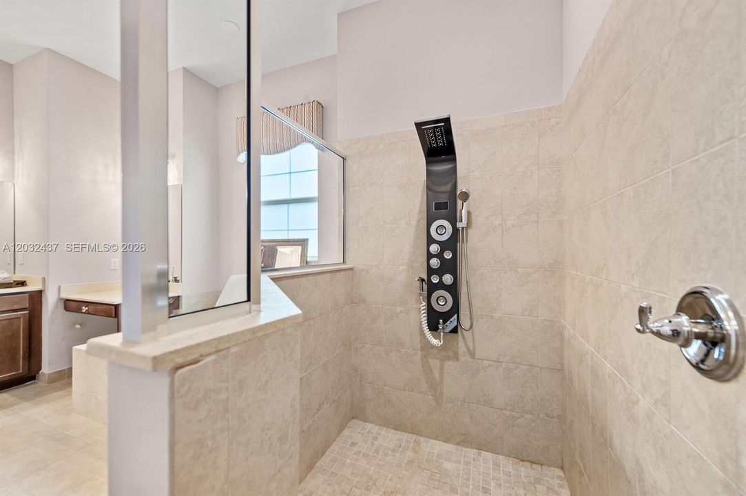 For Sale: $590,000 (4 beds, 3 baths, 3448 Square Feet)