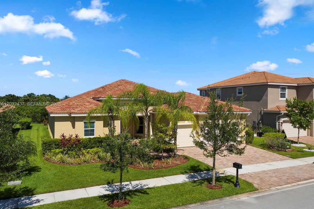 For Sale: $590,000 (4 beds, 3 baths, 3448 Square Feet)
