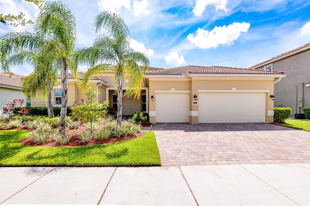For Sale: $590,000 (4 beds, 3 baths, 3448 Square Feet)