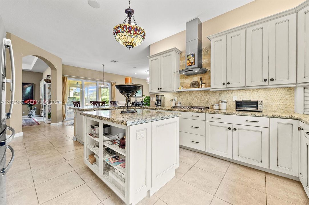 For Sale: $590,000 (4 beds, 3 baths, 3448 Square Feet)