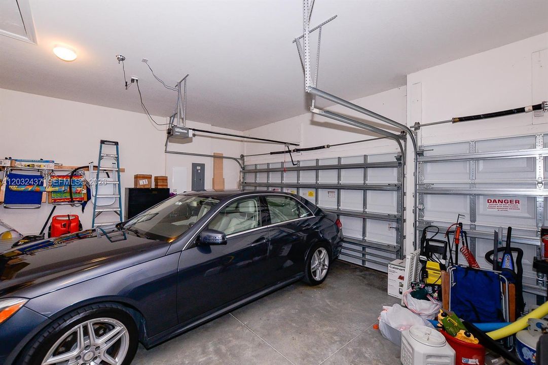 For Sale: $590,000 (4 beds, 3 baths, 3448 Square Feet)