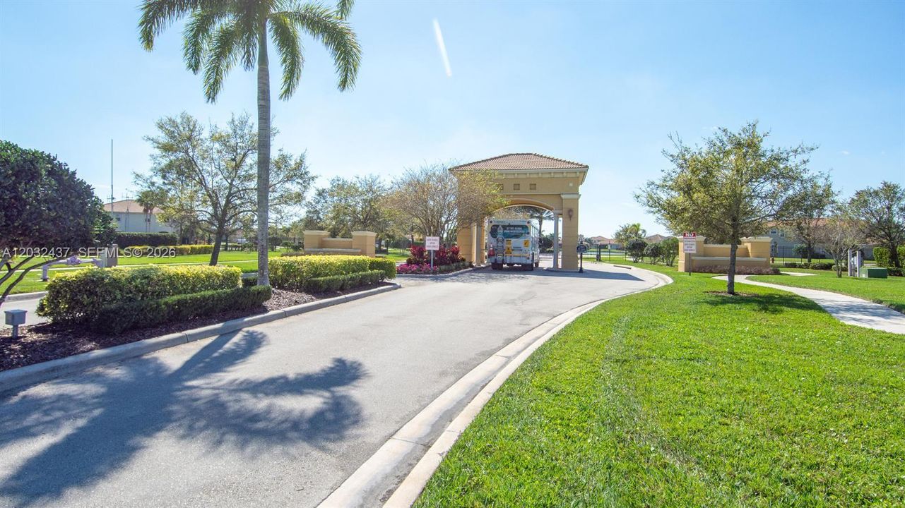 For Sale: $590,000 (4 beds, 3 baths, 3448 Square Feet)