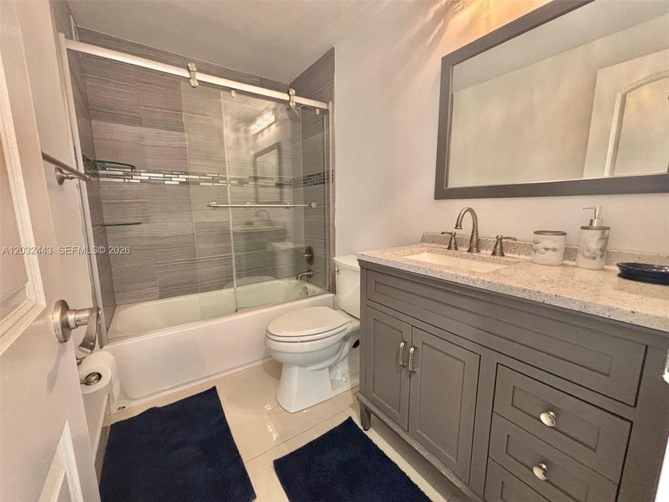 For Rent: $5,000 (2 beds, 2 baths, 1160 Square Feet)