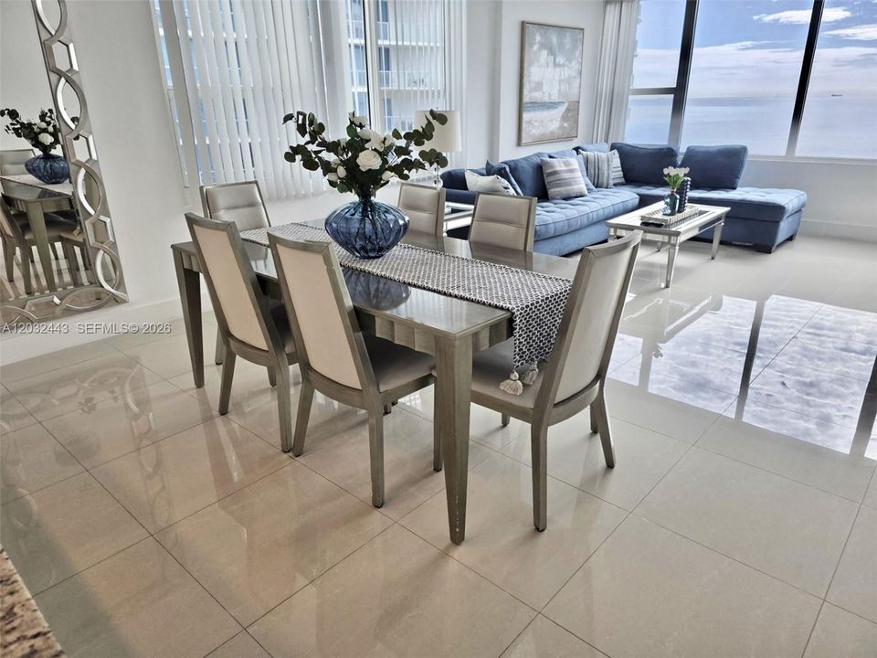 For Rent: $5,000 (2 beds, 2 baths, 1160 Square Feet)