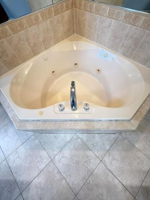 Primary Bath Jacuzzi Tub