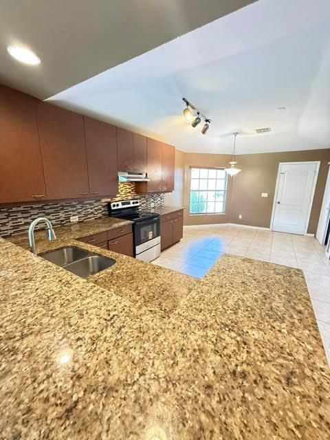 Lots of Cabinets & Extra lighting