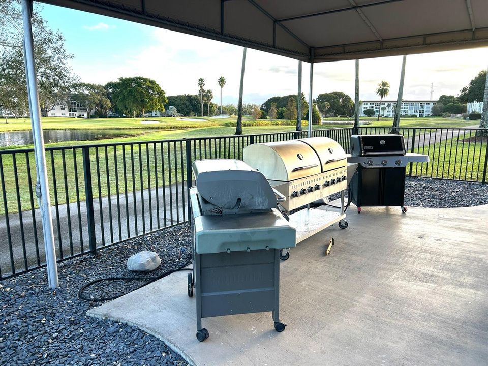BARBECUES