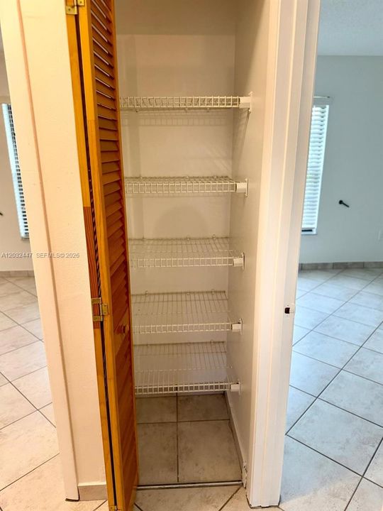 For Rent: $3,800 (3 beds, 2 baths, 1396 Square Feet)