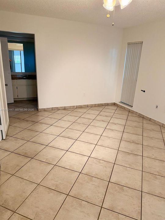 For Rent: $3,800 (3 beds, 2 baths, 1396 Square Feet)