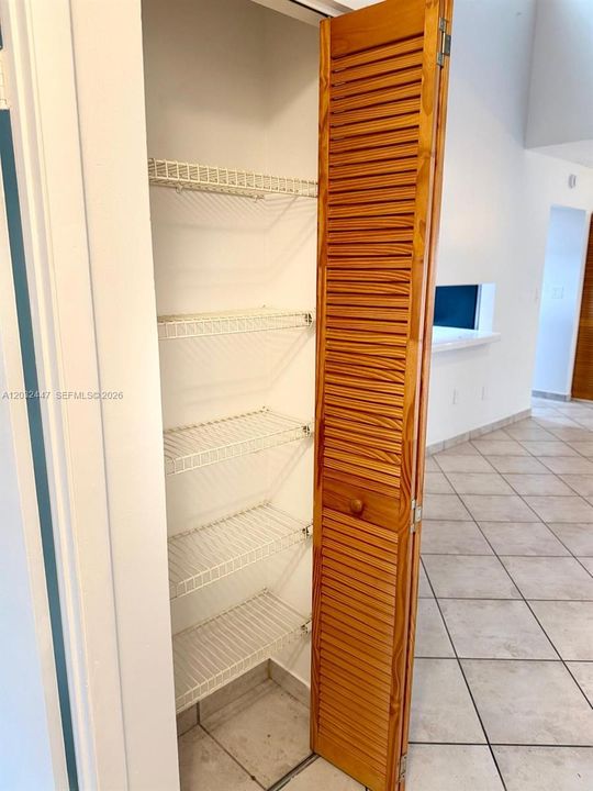 For Rent: $3,800 (3 beds, 2 baths, 1396 Square Feet)