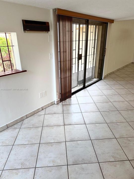 For Rent: $3,800 (3 beds, 2 baths, 1396 Square Feet)