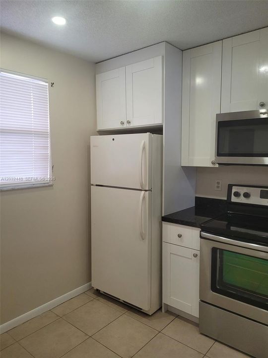 For Rent: $2,100 (3 beds, 2 baths, 1505 Square Feet)