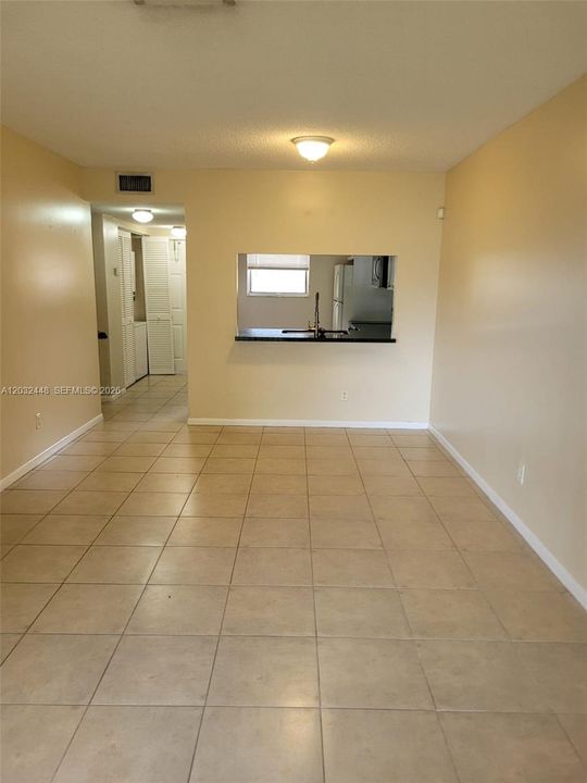 For Rent: $2,100 (3 beds, 2 baths, 1505 Square Feet)