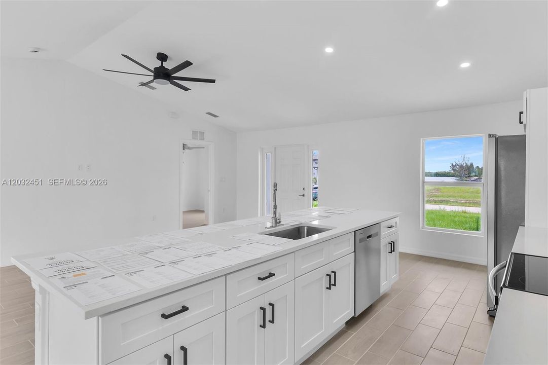 For Sale: $429,000 (4 beds, 3 baths, 1683 Square Feet)
