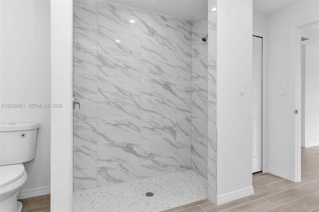For Sale: $429,000 (4 beds, 3 baths, 1683 Square Feet)