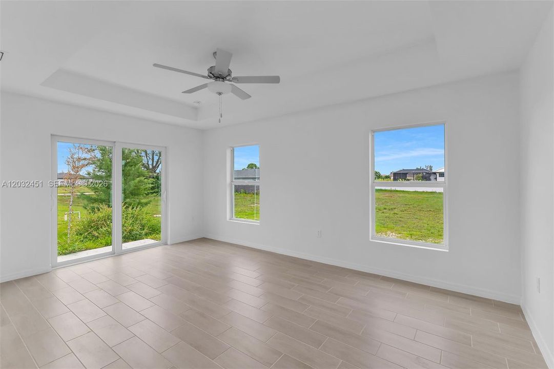 For Sale: $429,000 (4 beds, 3 baths, 1683 Square Feet)