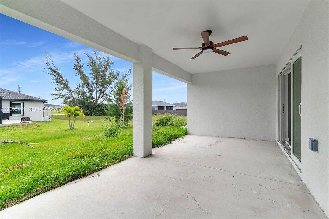 For Sale: $429,000 (4 beds, 3 baths, 1683 Square Feet)