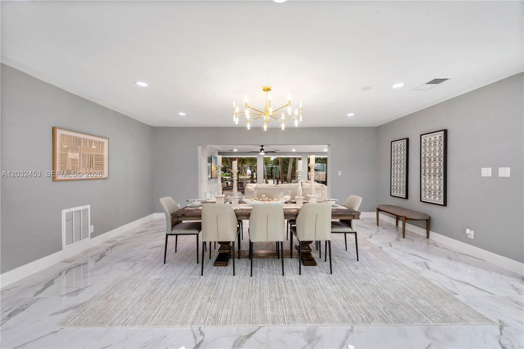 For Rent: $25,000 (4 beds, 3 baths, 3158 Square Feet)