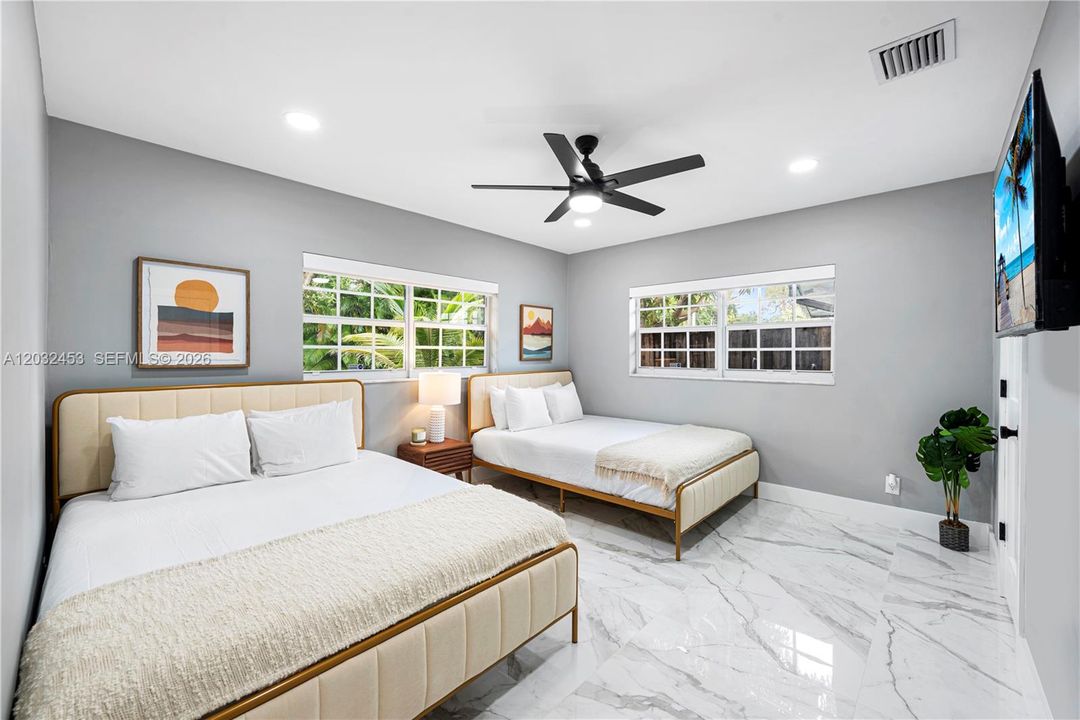 For Rent: $25,000 (4 beds, 3 baths, 3158 Square Feet)
