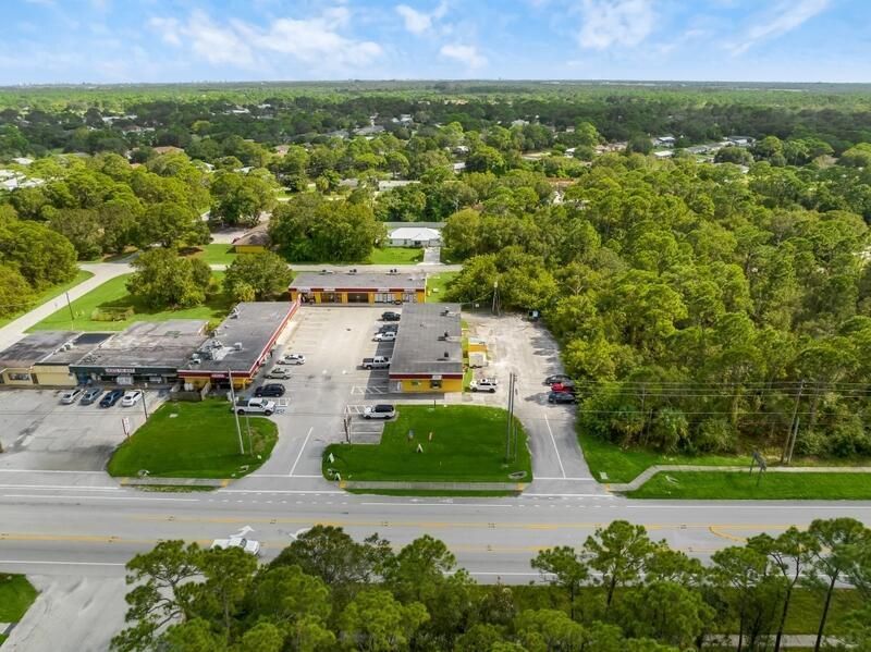 5194-Turnpike-Feeder-Rd-003