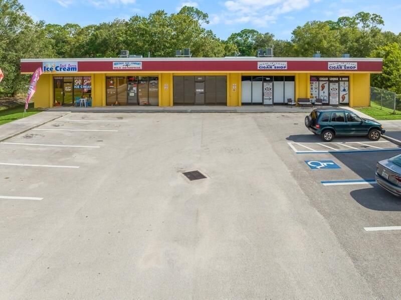 5194-Turnpike-Feeder-Rd-020