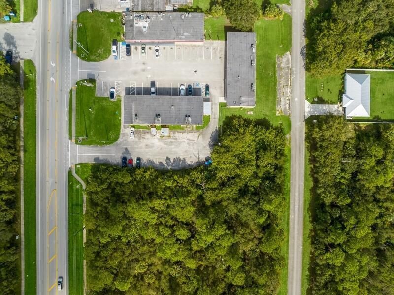 5194-Turnpike-Feeder-Rd-005