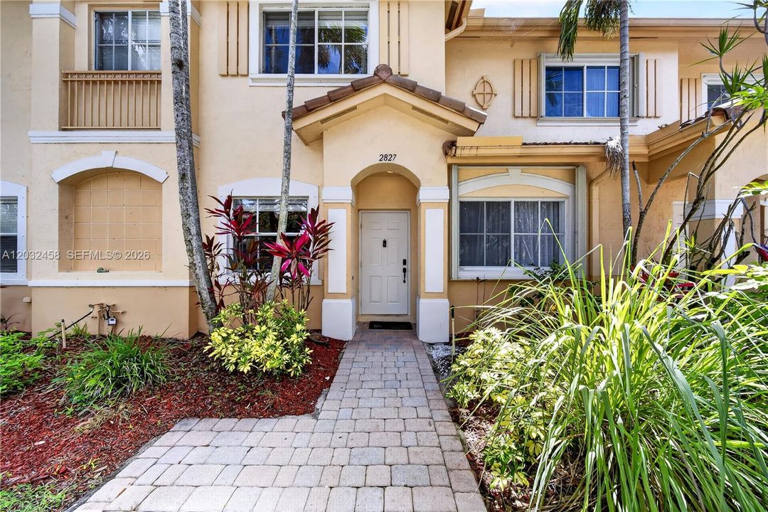 For Sale: $360,000 (3 beds, 2 baths, 1450 Square Feet)