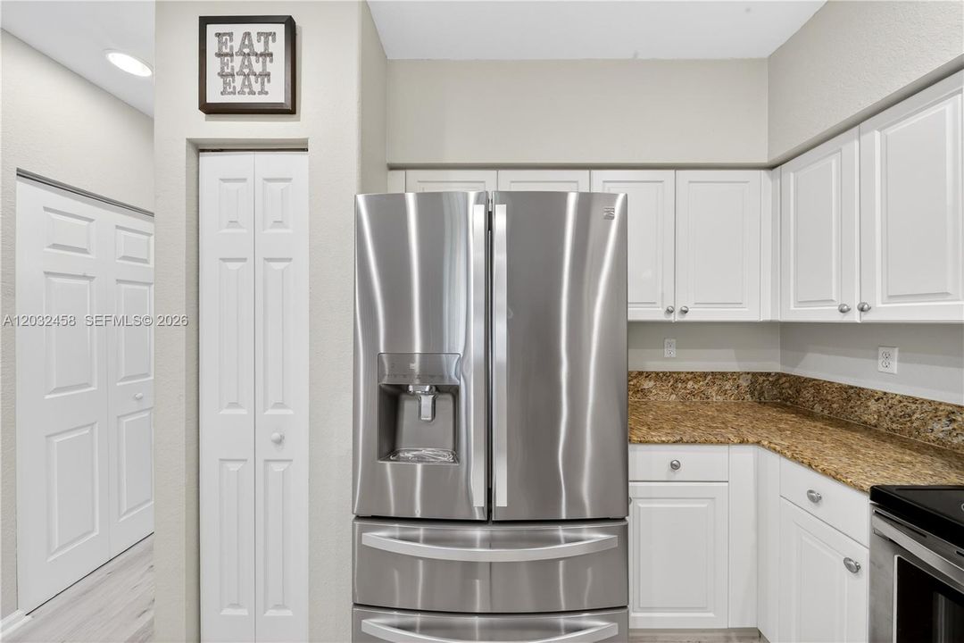 For Sale: $360,000 (3 beds, 2 baths, 1450 Square Feet)