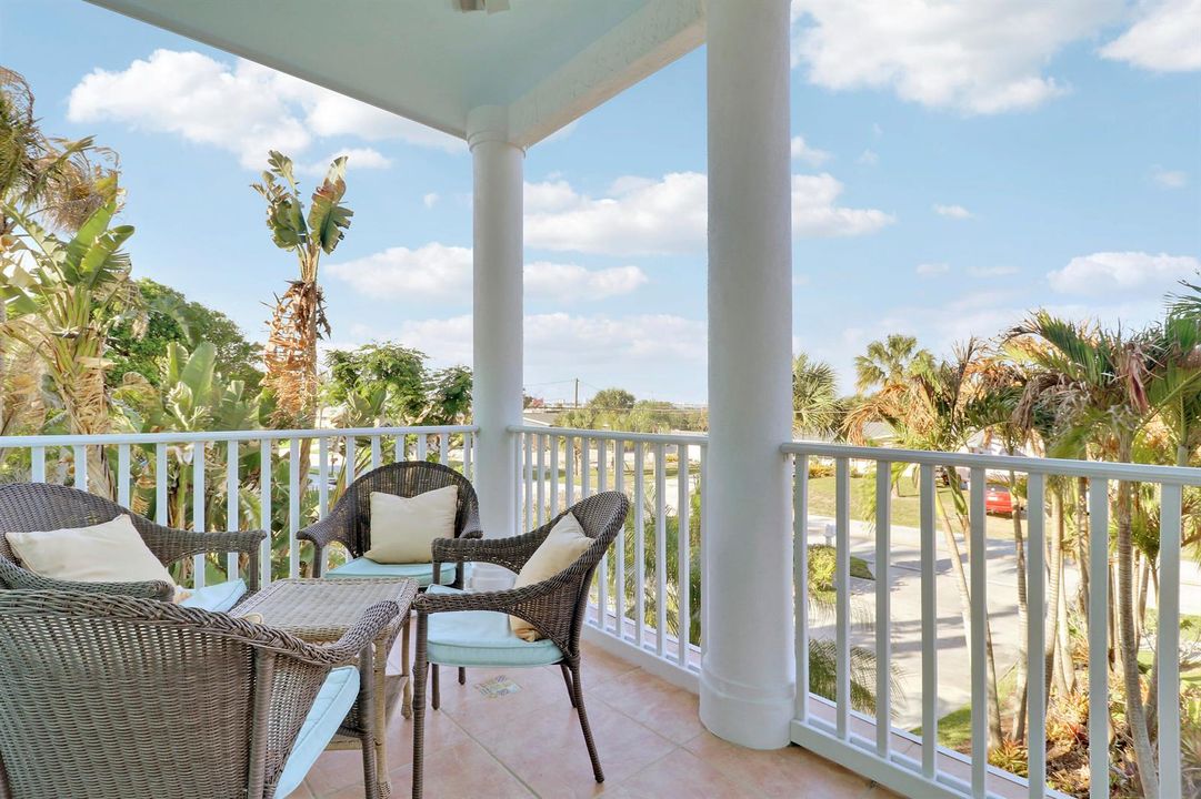 2nd floor balcony