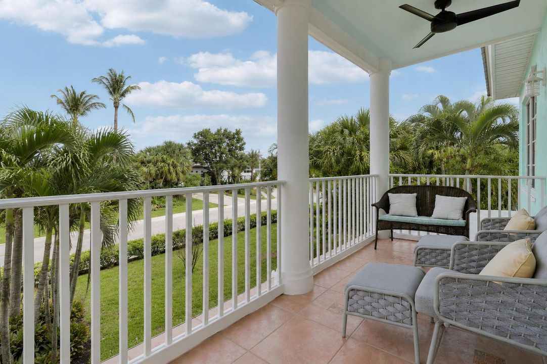 2nd floor balcony