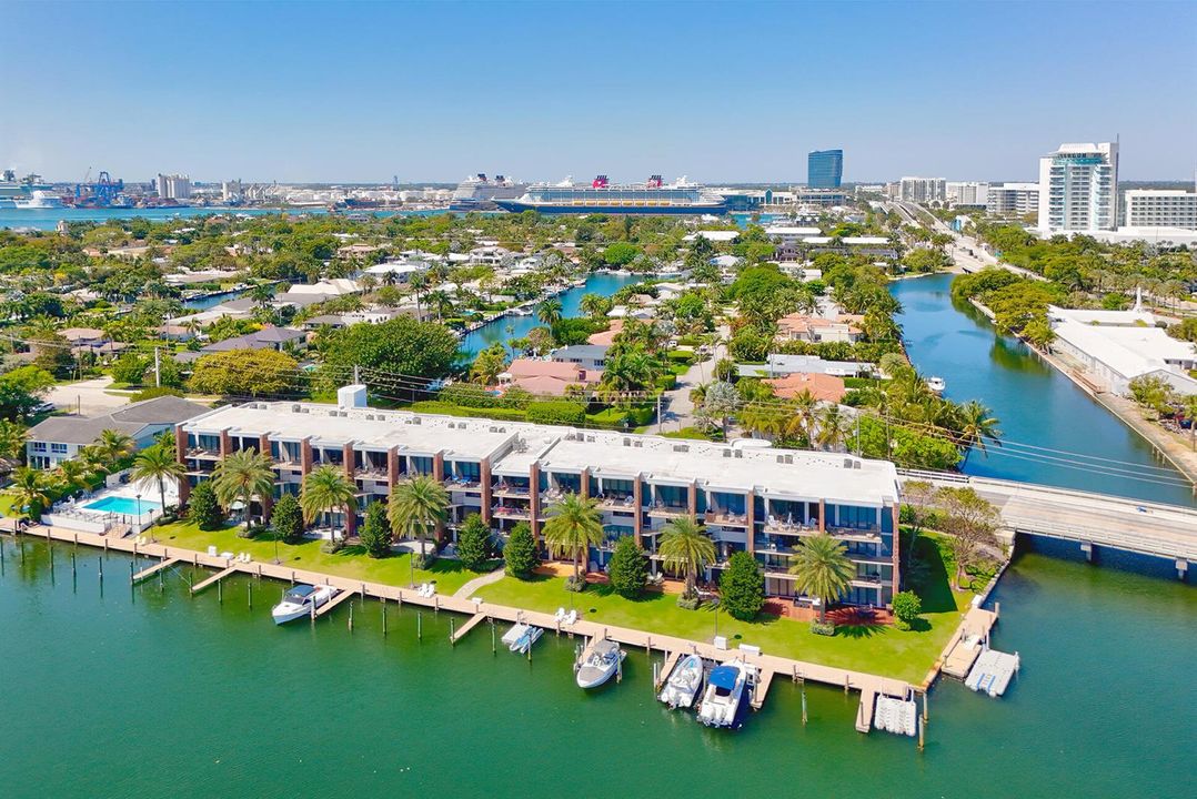 The Town Houses at Harbor Beach