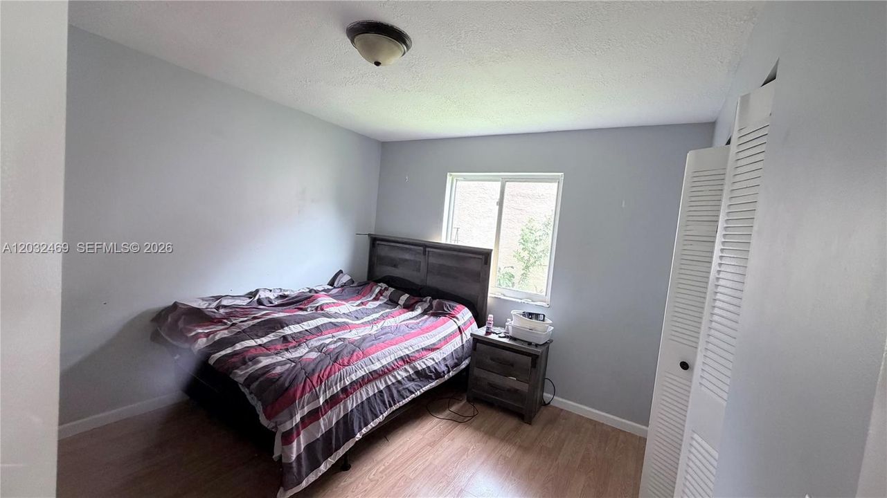 For Sale: $535,000 (3 beds, 2 baths, 1550 Square Feet)
