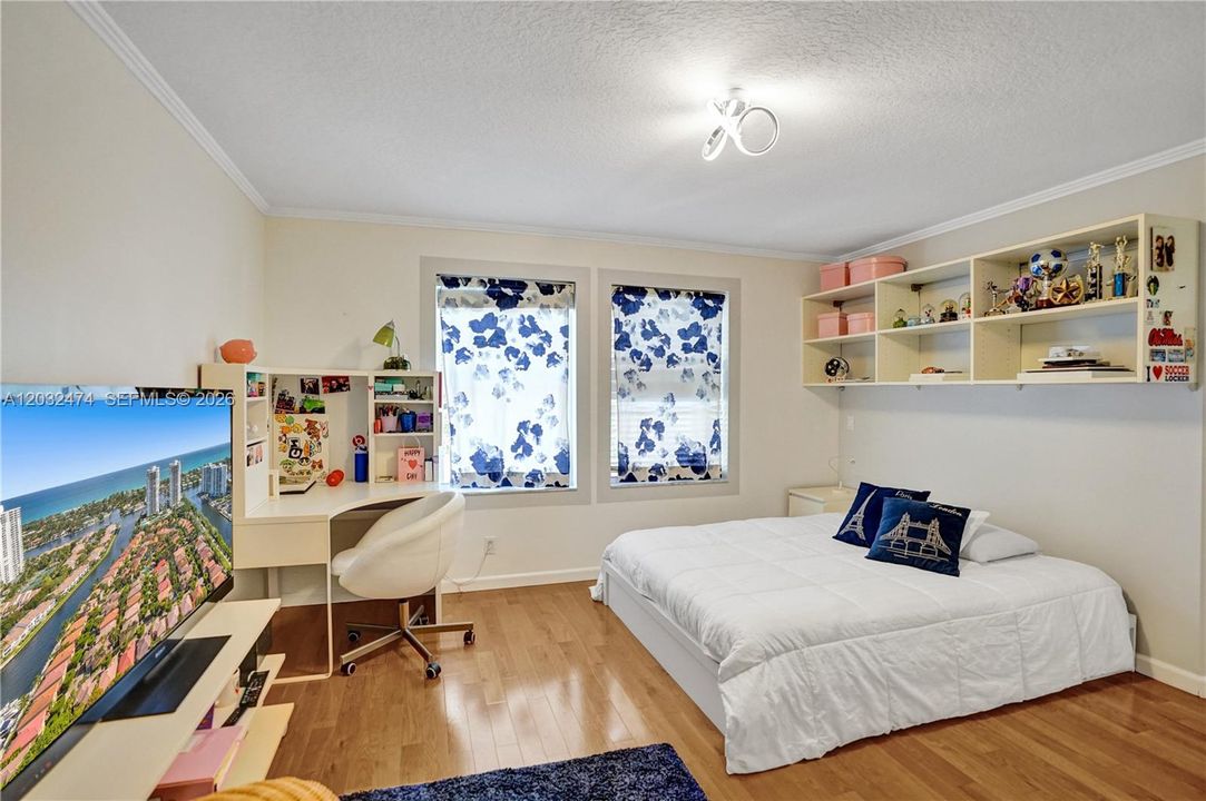 В аренду: $15,000 (4 спален, 4 ванн, 2842 Квадратных фут)